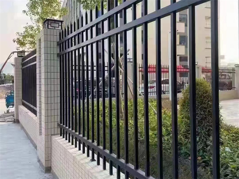 鋅鋼護(hù)欄